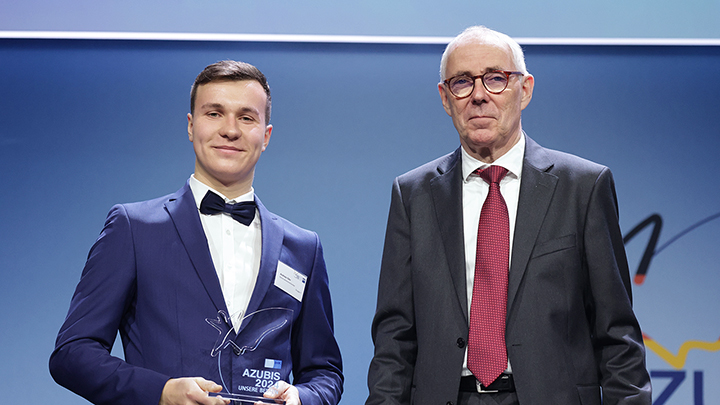 PW_Seeing_an_apprenticeship_as_opportunity_001---720x405